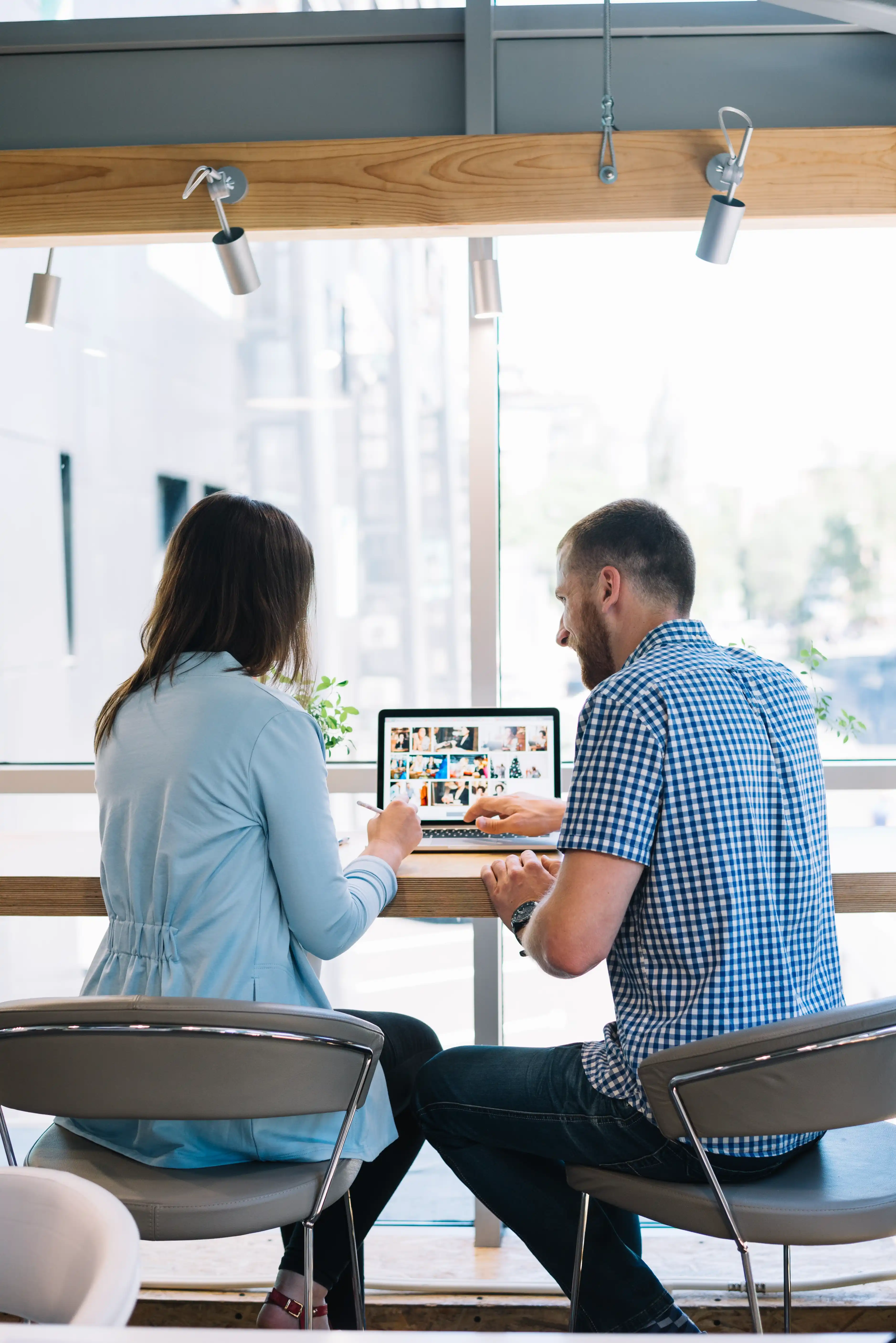 Gérer les conversations avec des scénarios personnalisés pour un Q&A efficace et des interactions utilisateurs fluides – WolfNova